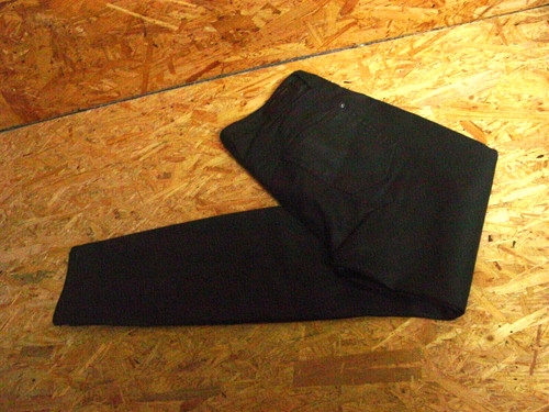 Kunst-Lederhose