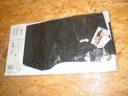 Kunst-Lederhose